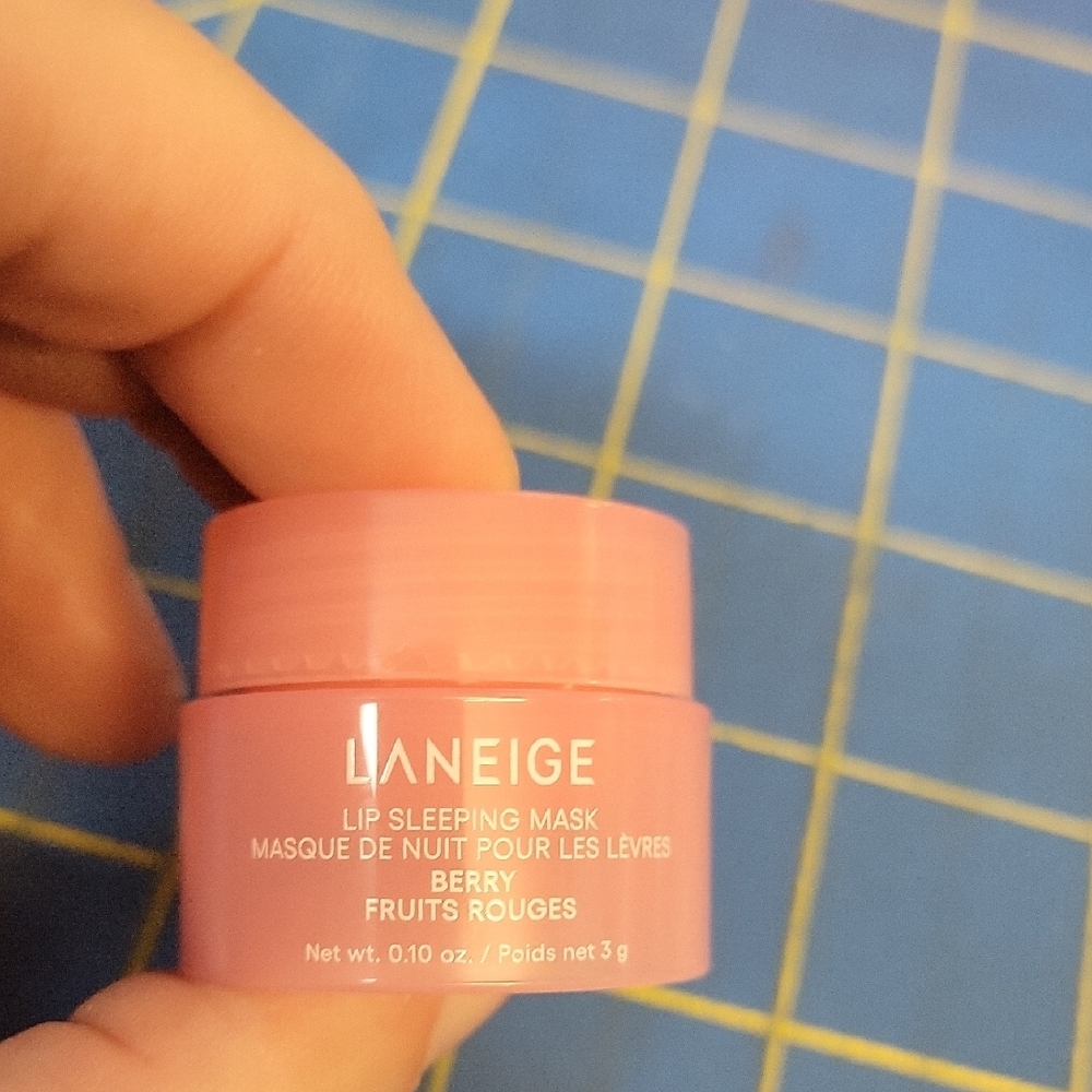 LANEIGE Berry Lip Sleeping Mask - Berry 3g New in Jar